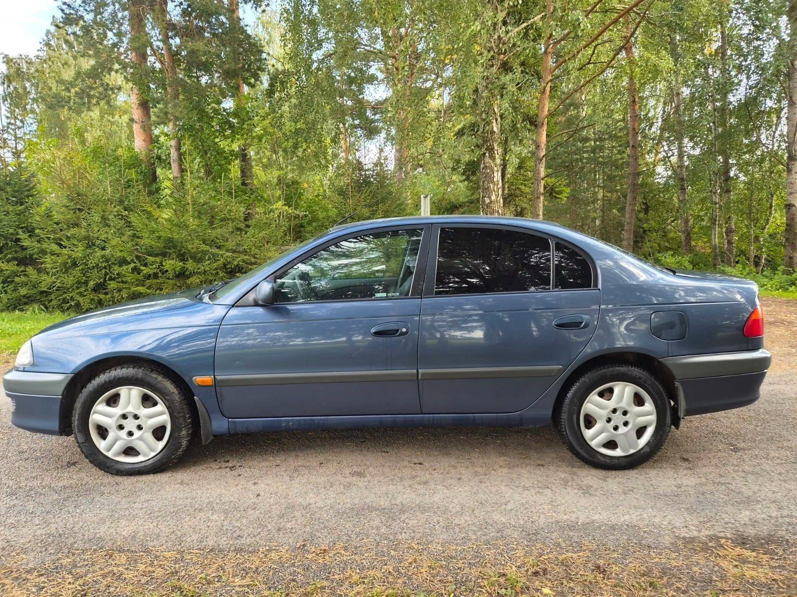 Toyota Avensis 2000