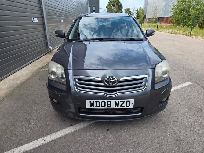 Toyota Avensis 2008