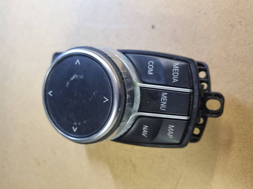 BMW 3 F30 F31 F35 multimedijos kontroleris (iDrive)
