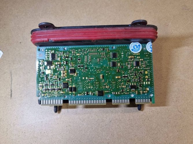 BMW 7 F01 F02 F03 F04 LED zibinto blokelis (TMS)