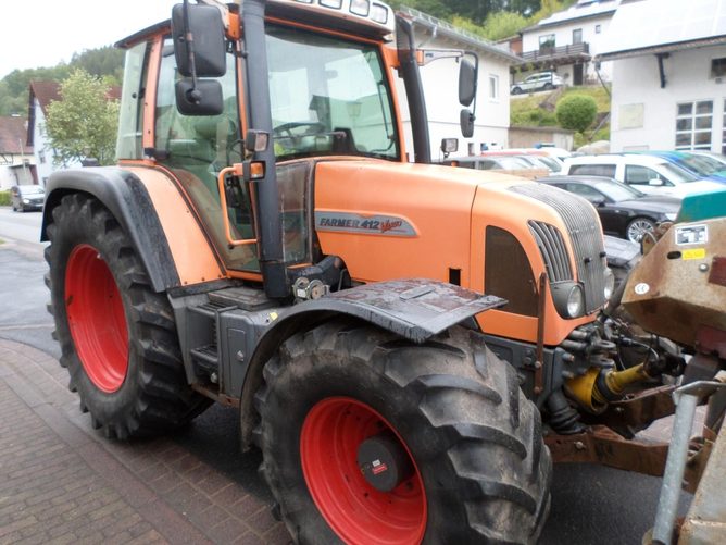 Fendt 412 Vario — Klima, priekinė hidraulika, prie