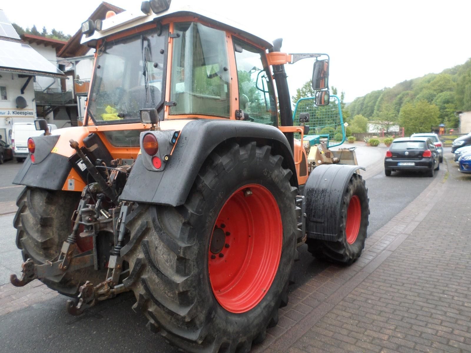Fendt 412 Vario — Klima, priekinė hidraulika, prie