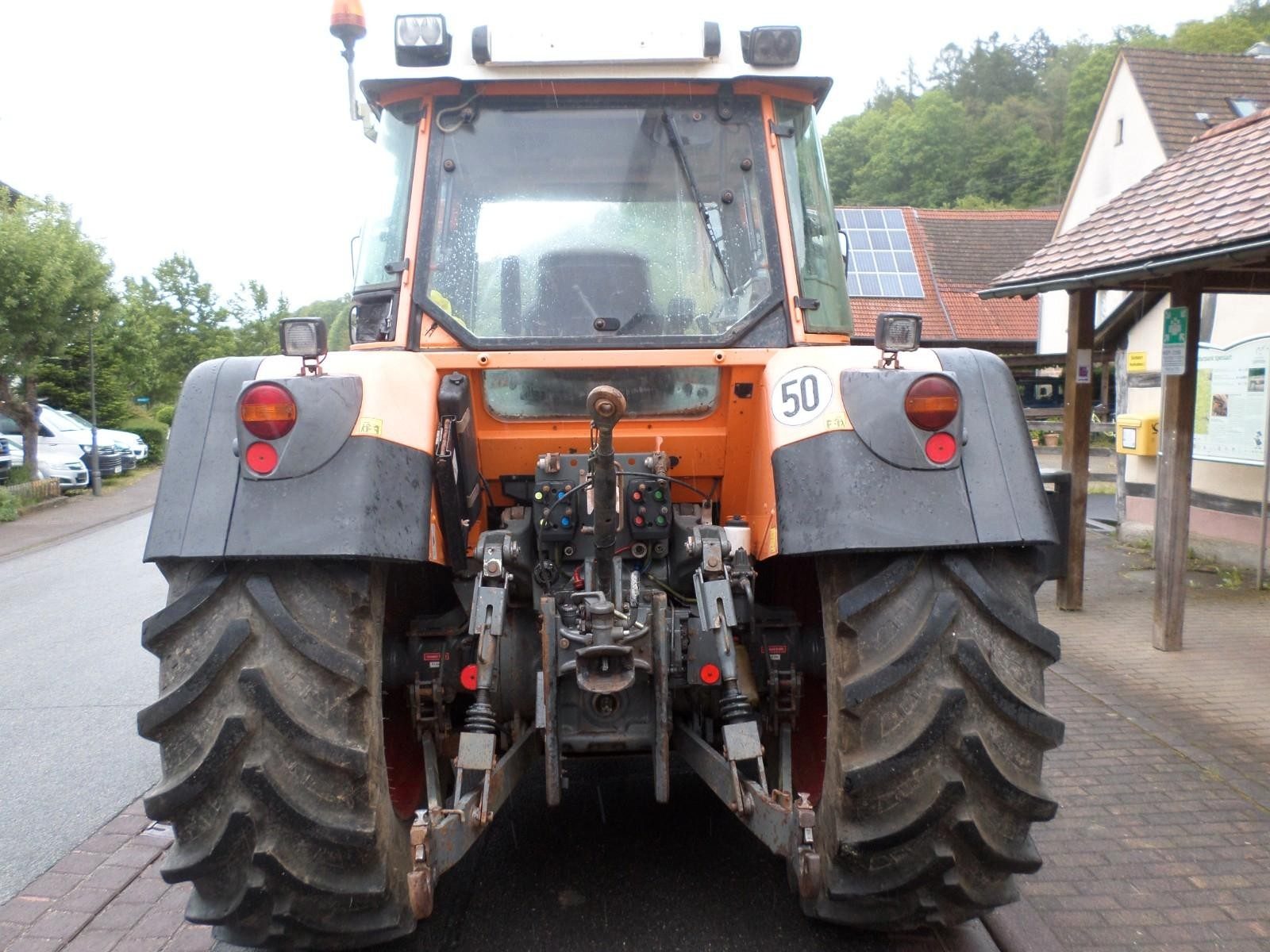 Fendt 412 Vario — Klima, priekinė hidraulika, prie