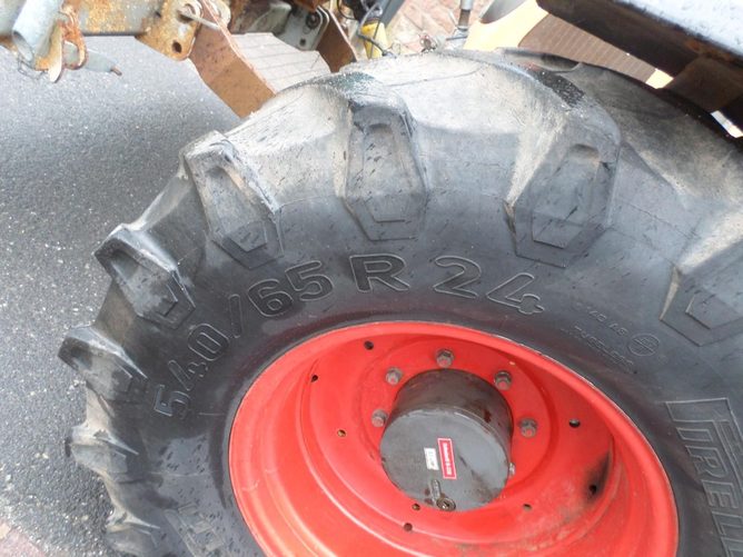 Fendt 412 Vario — Klima, priekinė hidraulika, prie