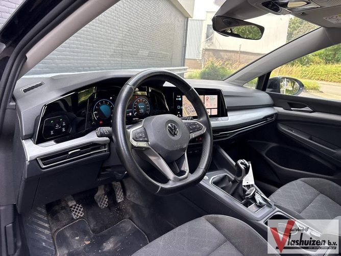 Volkswagen Golf 2021