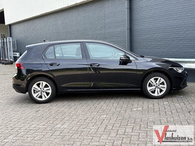 Volkswagen Golf 2021