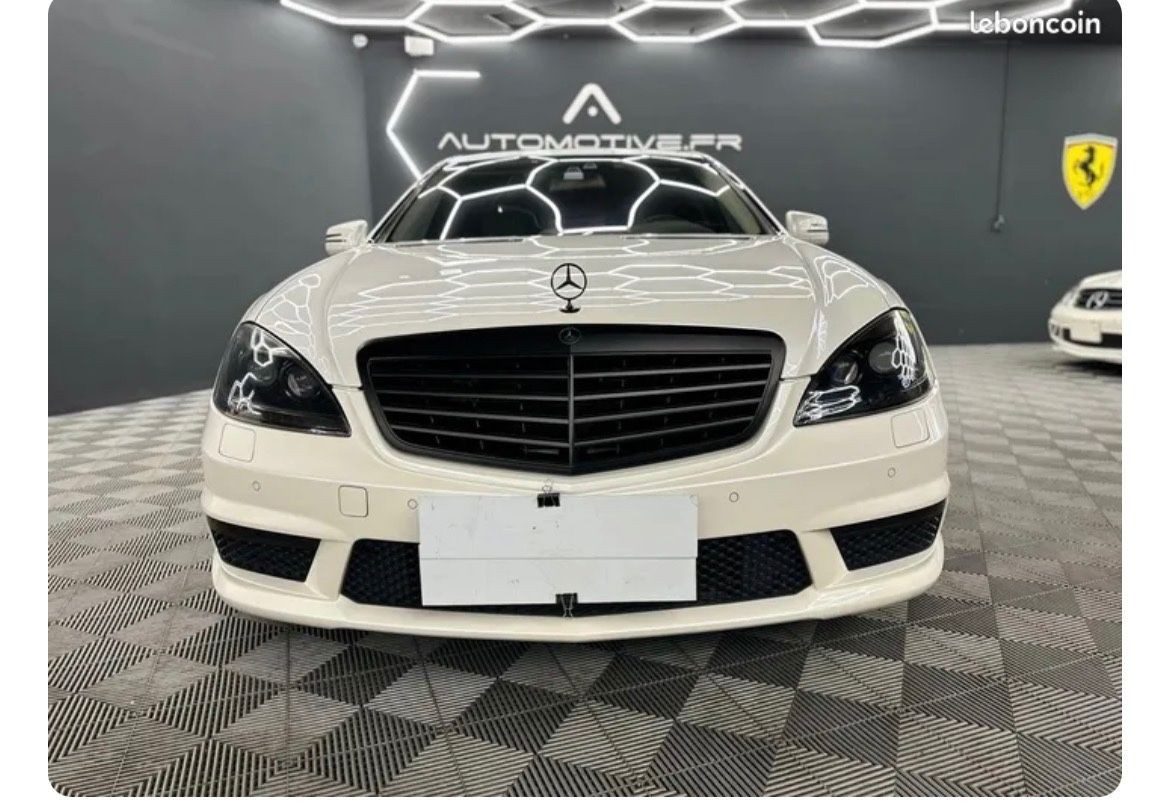 Mercedes-Benz S-Class 2010