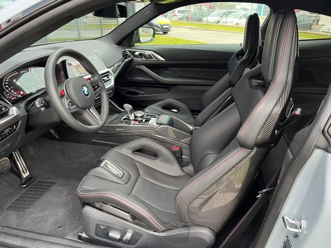 BMW M4 2022
