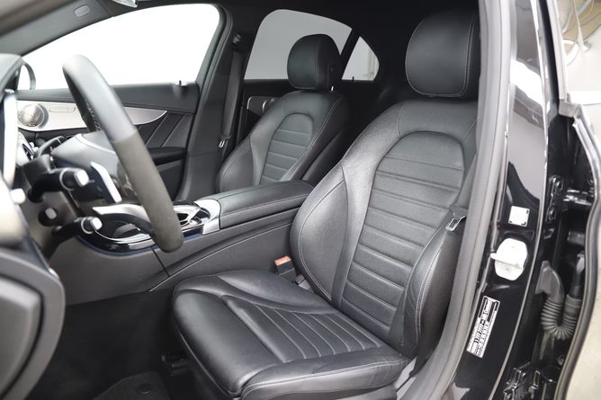 Mercedes-Benz C200 2014