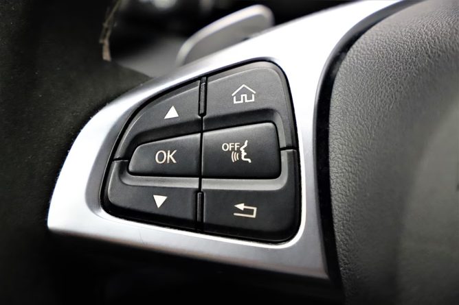 Mercedes-Benz C200 2014