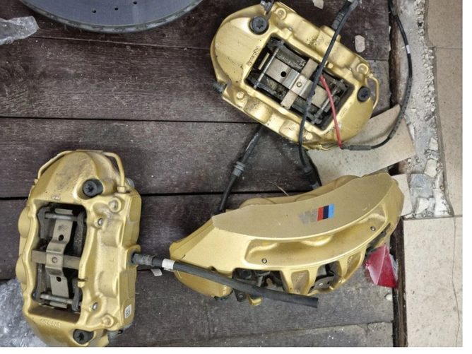 BMW M4 F82 F83 keraminių stabdžių diskų ir suportų rinkinys