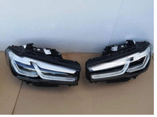 BMW 5 G30 G31 / M5 F90 LCI priekinių žibintų komplektas