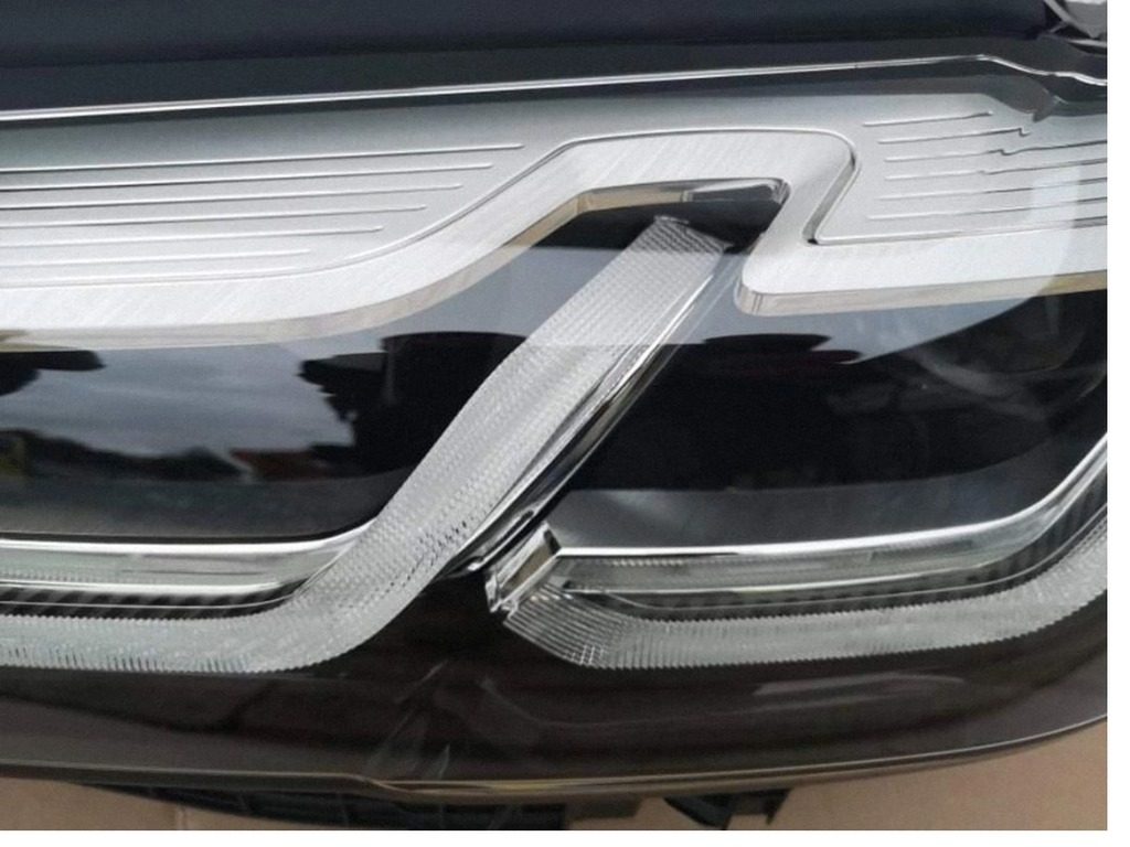 BMW 5 G30 G31 / M5 F90 LCI priekinių žibintų komplektas