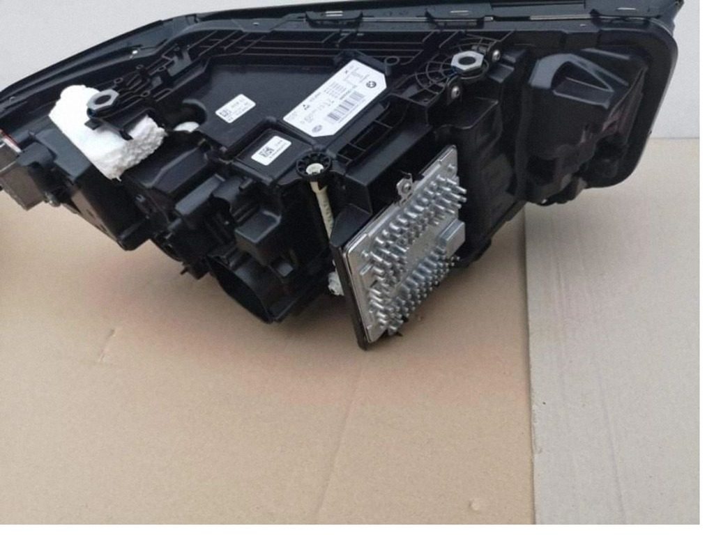 BMW 5 G30 G31 / M5 F90 LCI priekinių žibintų komplektas
