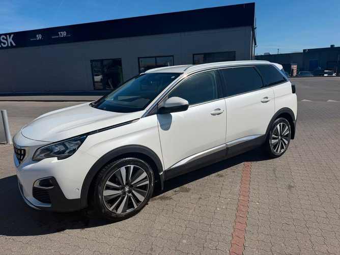 Peugeot 5008 2020