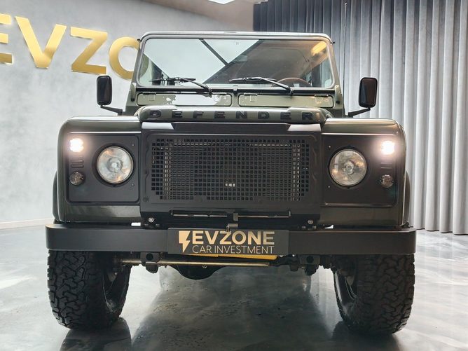 Land Rover Defender 2002