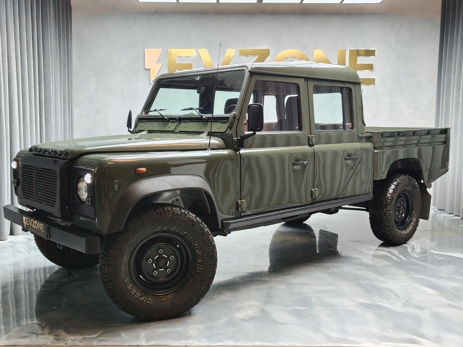 Land Rover Defender 2002