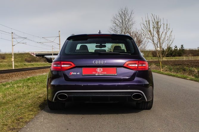 Audi RS4 2013