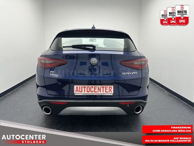 Alfa Romeo Stelvio 2017