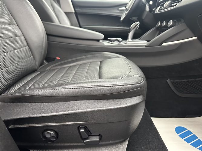 Alfa Romeo Stelvio 2017