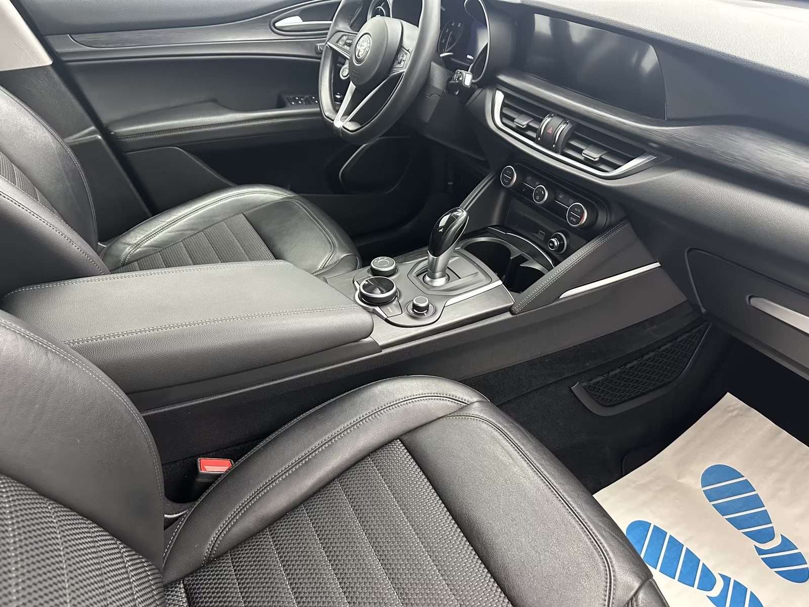 Alfa Romeo Stelvio 2017