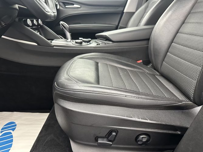 Alfa Romeo Stelvio 2017
