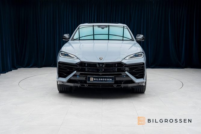 Lamborghini Urus 2026