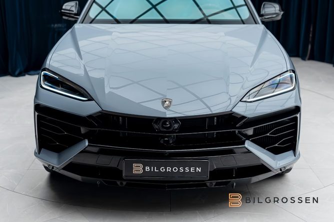 Lamborghini Urus 2026