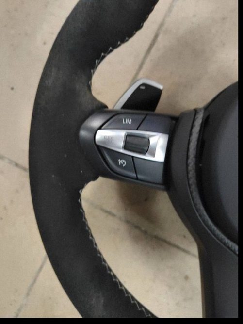 BMW M Performance LED vairas su ekranu, alcantara + karbonas (F2x F3x F8x)