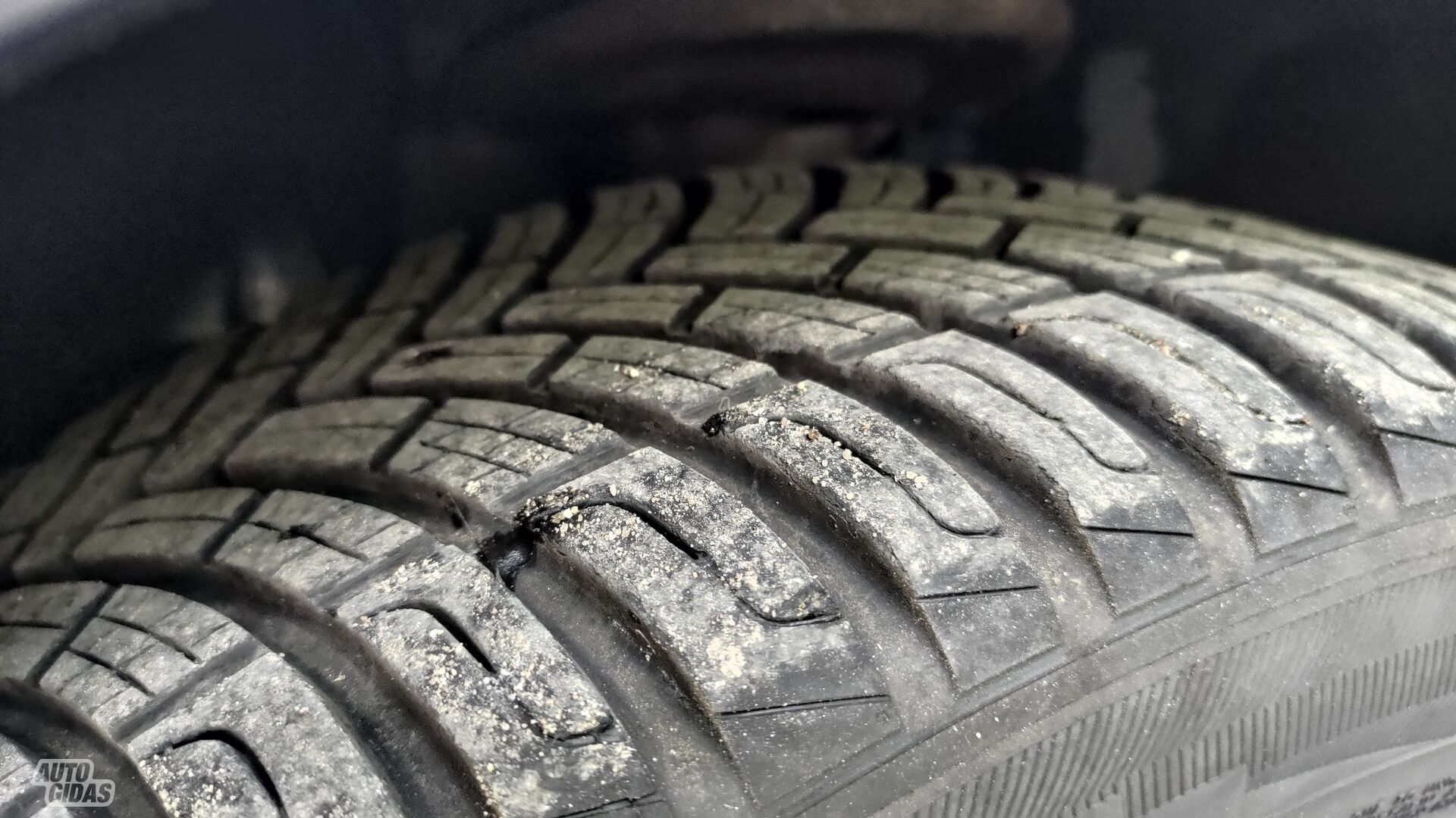 Maxtrek 215/50 R17