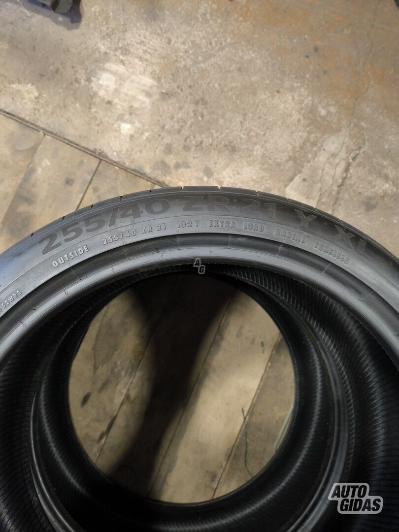 Continental 285/40 21