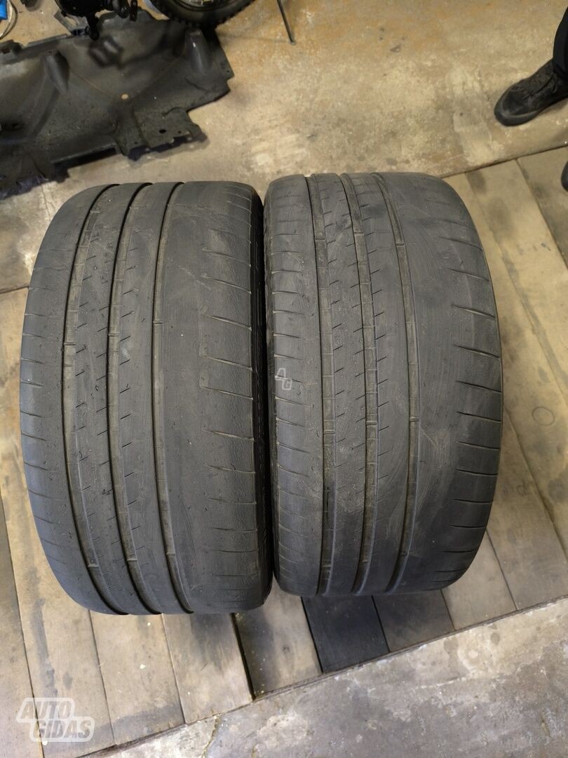 Michelin 215/65 16