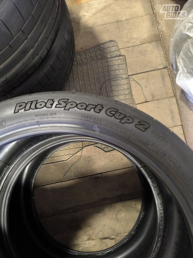 Michelin 215/65 16